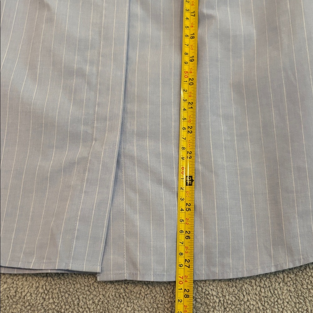 FRAME Ruched Puff Sleeve Shirt in Chambray - Picture 8 of 11